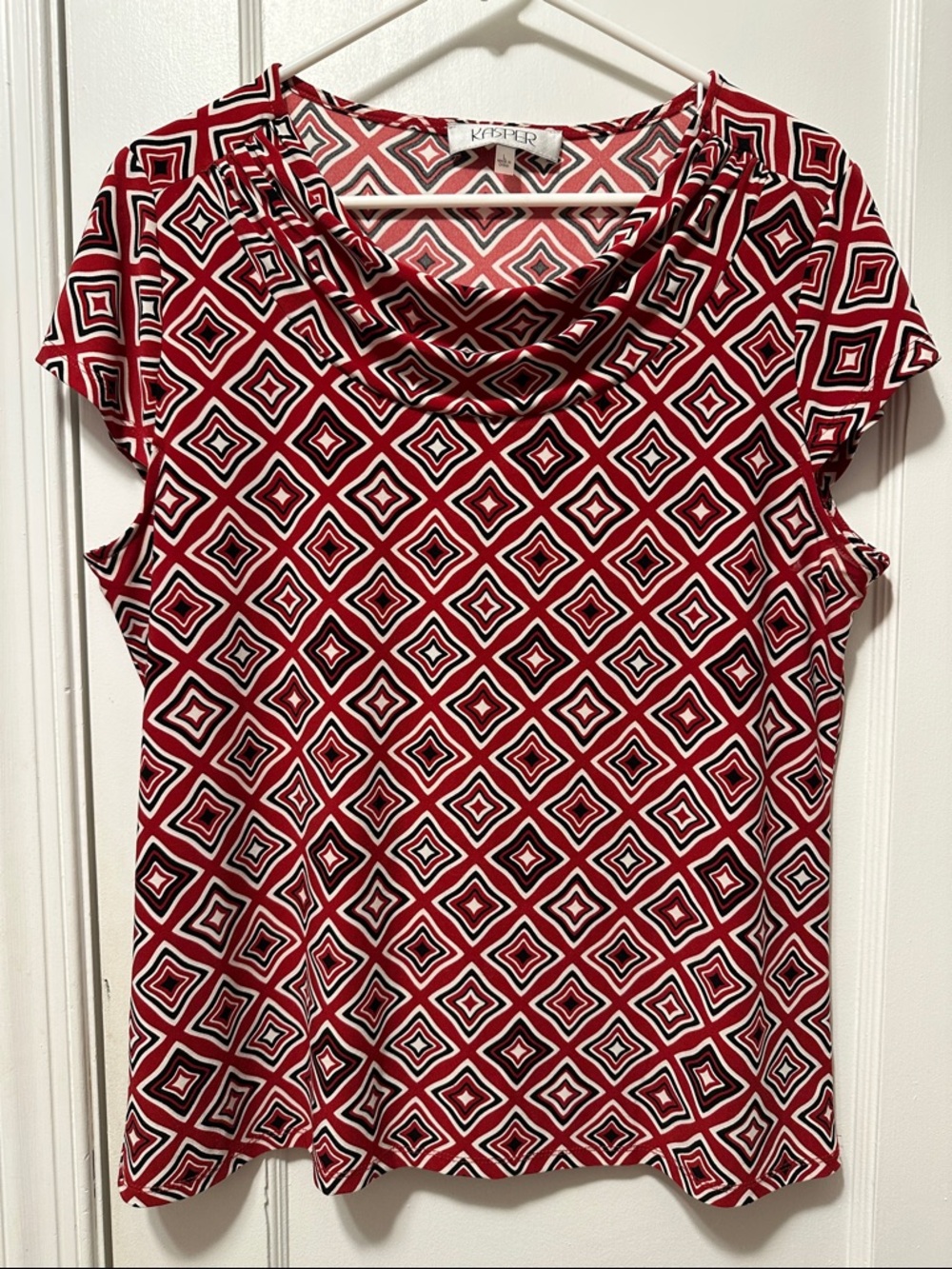 Kasper Women's Red and White Geometric Cowl Neck Cap Sleeve Top